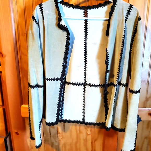 Suede green jacket with brown trim - Picture 1 of 3